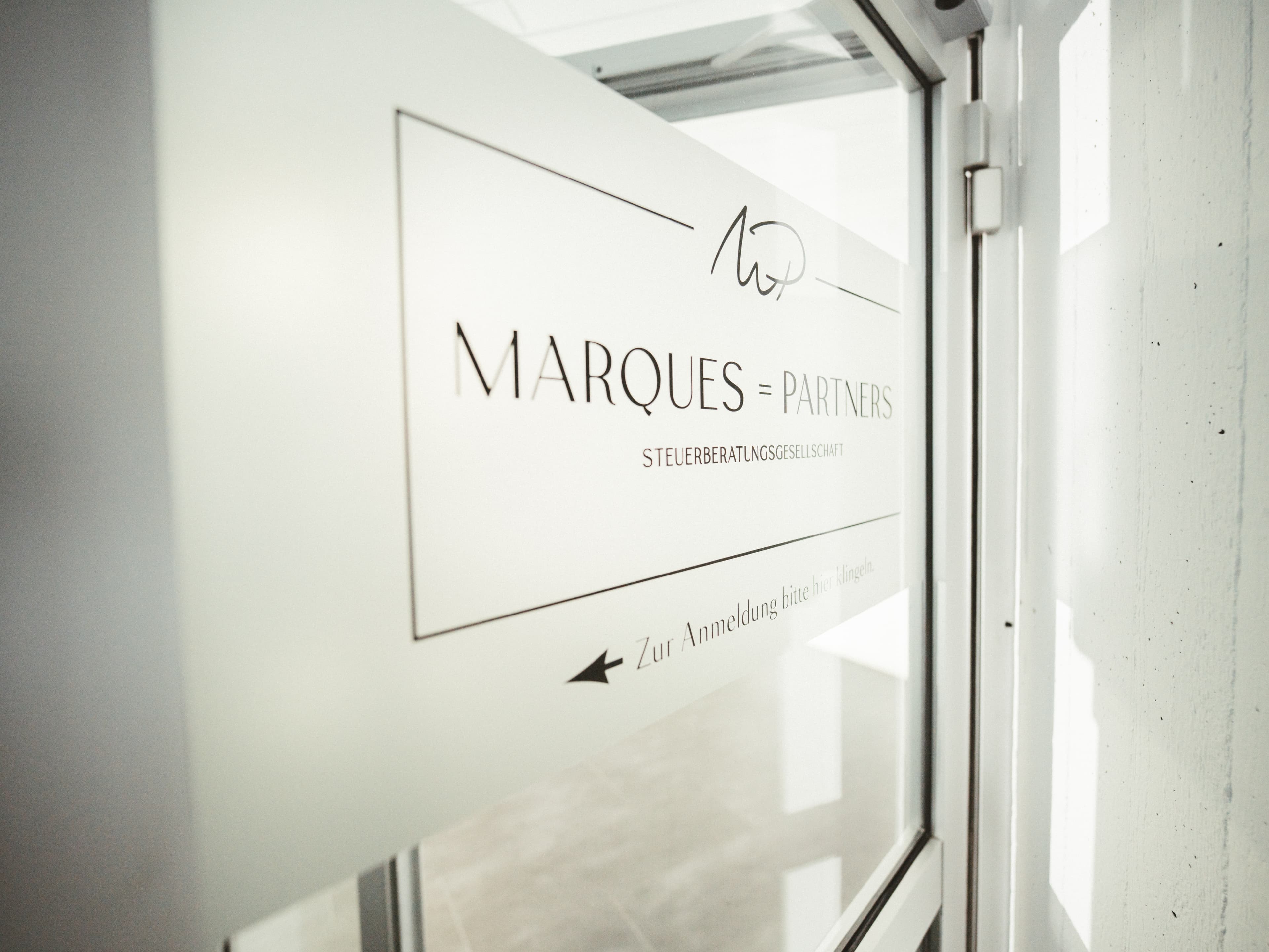 Marques und Partners
